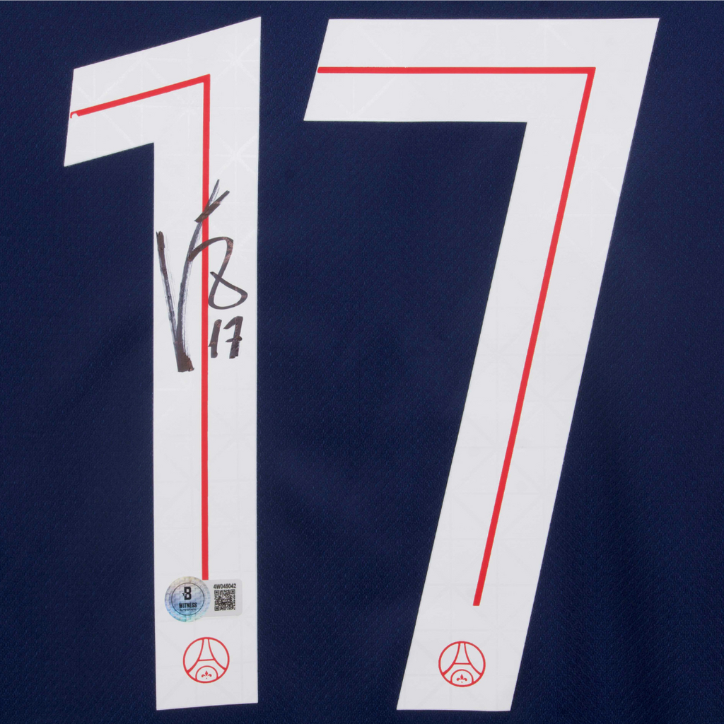 シ*ゴ様 MVPs社 サイン入りサッカーユニフォーム　Vitinha ヴィティー Vitinha Signed PSG Home Soccer Jersey #17 with Beckett Witness