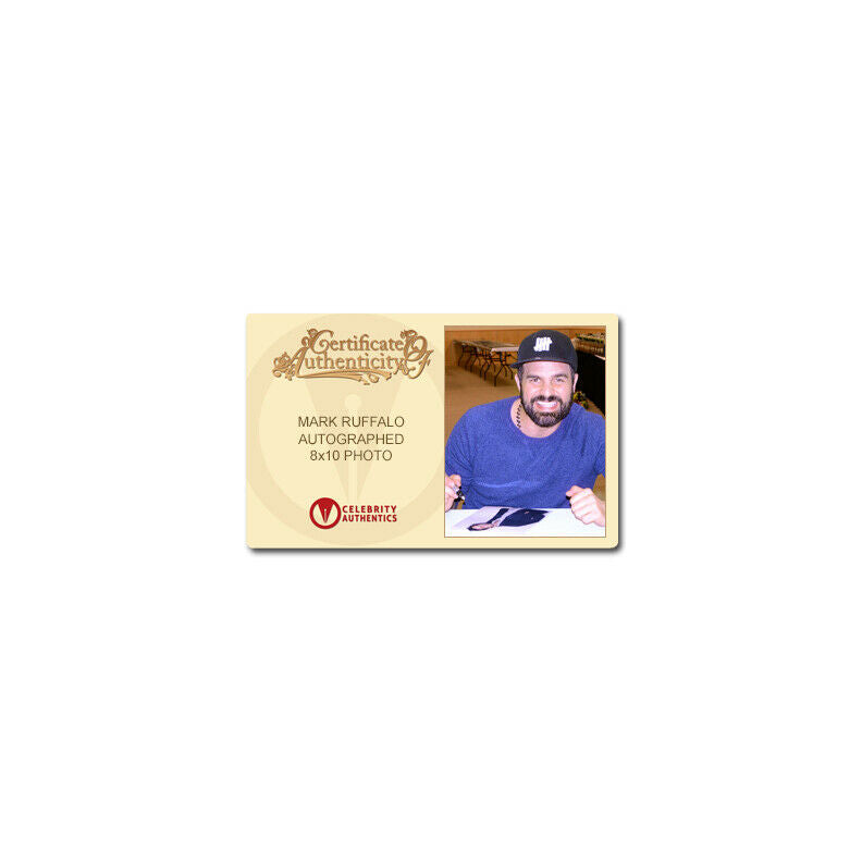 Mark Ruffalo Autographed 8x10 Portrait Photo – Super Sports Center