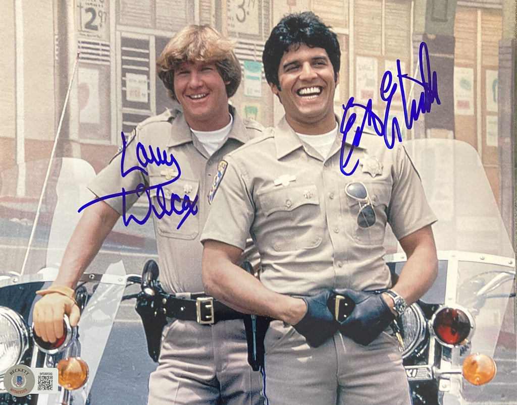 Erik Estrada Larry Wilcox Signed 8x10 CHIPS Laughing Photo BAS ITP, image size:1024x803