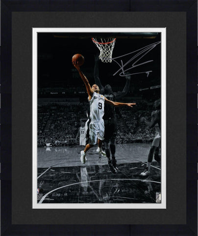 FRMD Tony Parker Spurs Autographed 11x14 2014 NBA Finals Layup vs Heat Photo