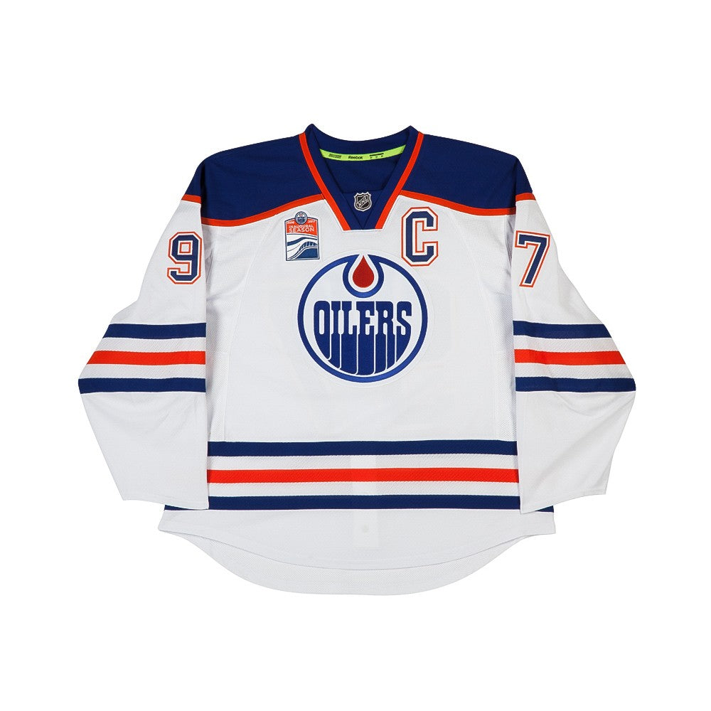 Connor McDavid Signed Edmonton Oilers Jersey Size L In Person. JSA Letter.