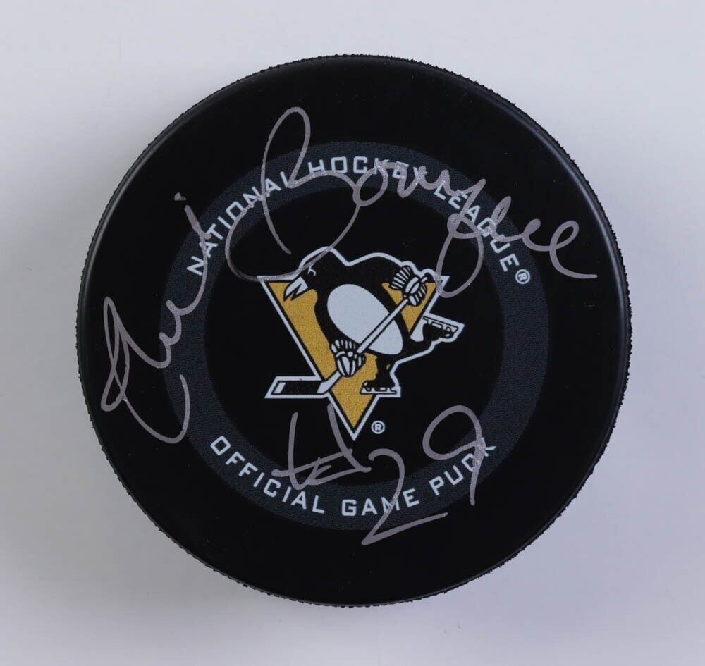 Pittsburgh Penguins NHL Team Logo Retro Souvenir Hockey Puck