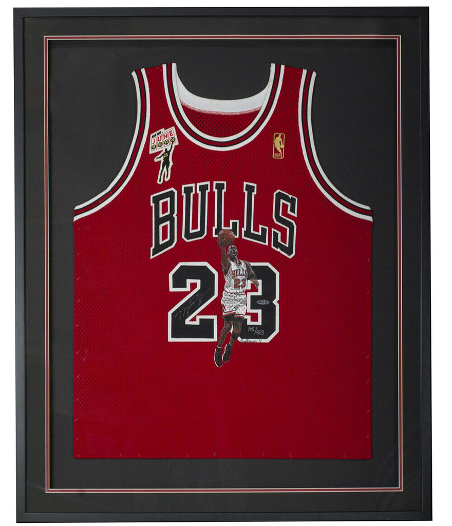 Autographed Chicago Bulls Michael Jordan White Champion Jersey - Upper Deck