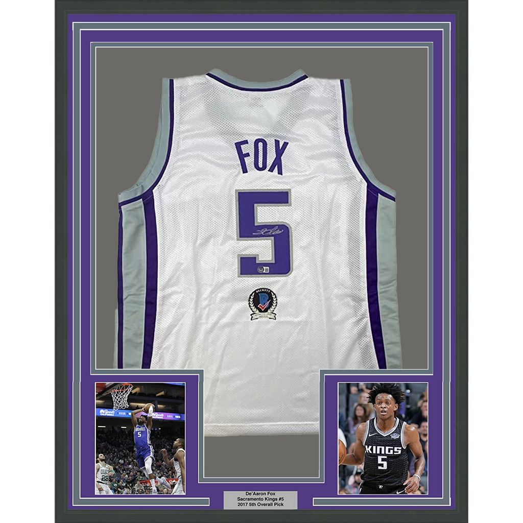 Autographed/Signed De'Aaron Fox Sacramento Black Basketball Jersey Beckett  BAS COA at 's Sports Collectibles Store
