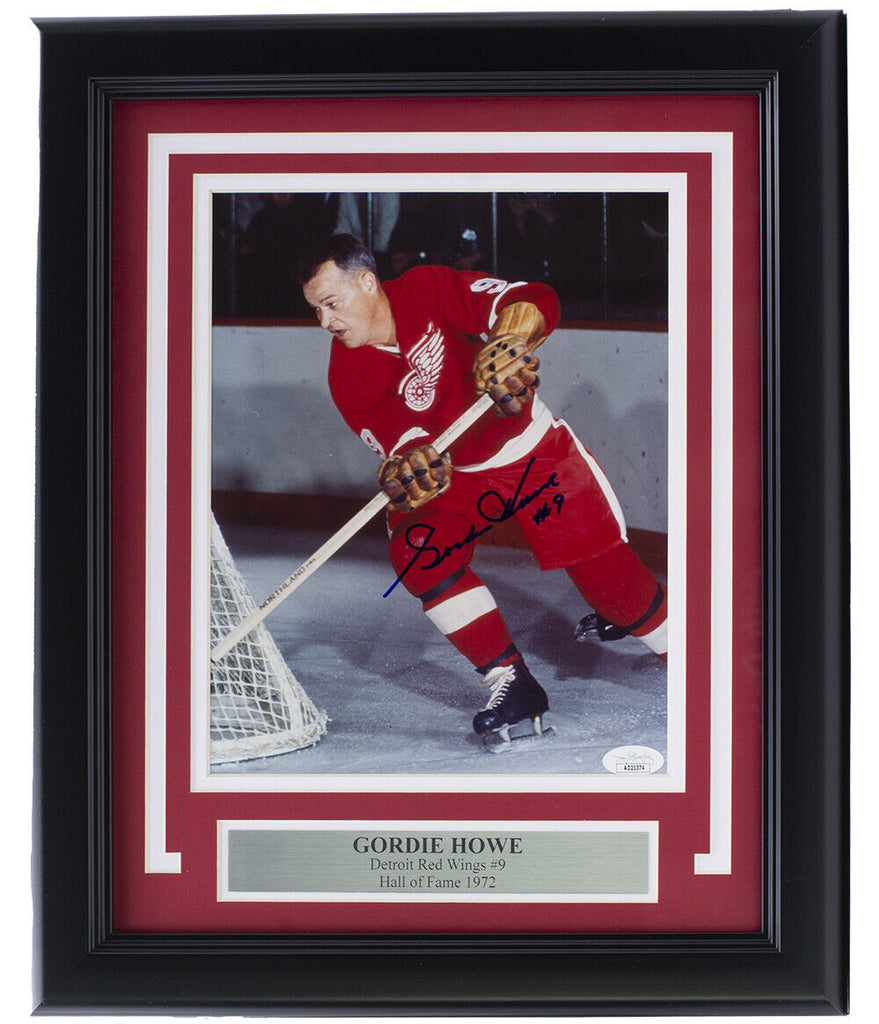 Gordie Howe Autographs and Memorabilia, Sports, Hockey