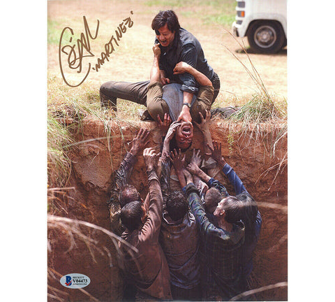Jose Pable Signed The Walking Dead Unframed 8x10 Photo - Zombie Ditch