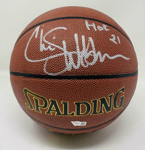 CHRIS WEBBER Autographed "HOF 21" Sacramento Kings Spalding Basketball FANATICS