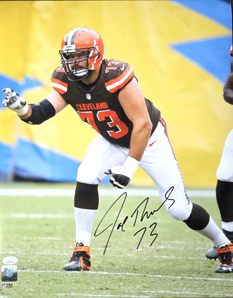 Cleveland Browns Hall of Famer JOE THOMAS Signed 16x20 Photo #7 AUTO - JSA