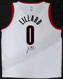Trail Blazers Damian Lillard Autographed White Fanatics Jersey XL Beckett Z54921