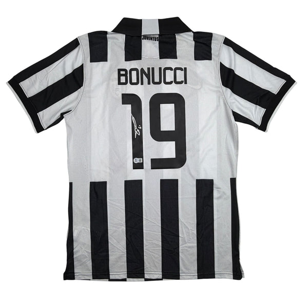 Autographed/Signed Leonardo Bonucci Juventus White Jersey Beckett BAS COA