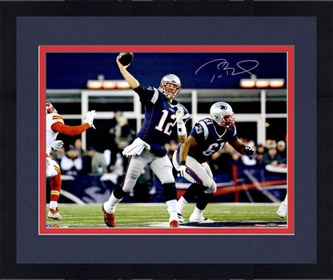 Framed Tom Brady New England Patriots Signed 16x20 Horizontal Throwing Photo