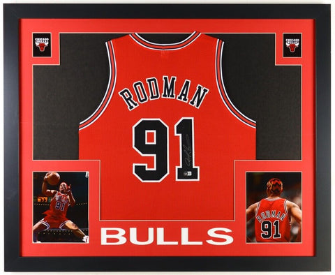 Dennis Rodman Signed Chicago Bulls Framed Jersey Display (Beckett) 5xNBA Champ