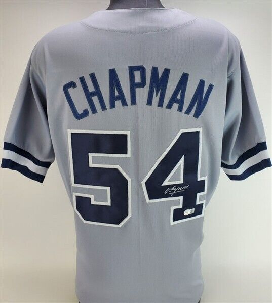 Aroldis Chapman Signed New York Yankees Road Jersey (Beckett) 7xAll Star Closer