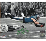 Zach Ertz Signed Philadelphia Eagles Unframed 8x10 NFL Spotlight Photo - SB Dive