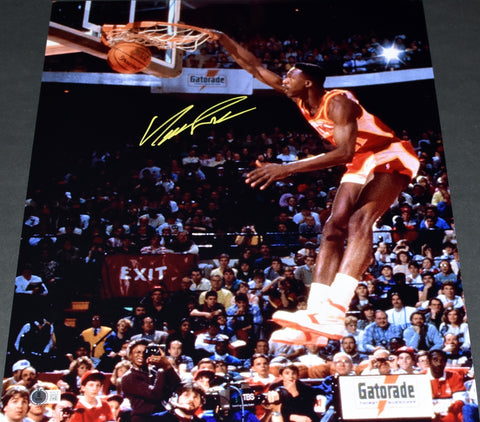 DOMINIQUE WILKINS SIGNED ATLANTA HAWKS SLAM DUNK CONTEST 16x20 PHOTO BECKETT
