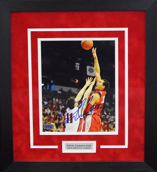 DREW GORDON SIGNED NEW MEXICO LOBOS 8x10 FRAMED PHOTO COA