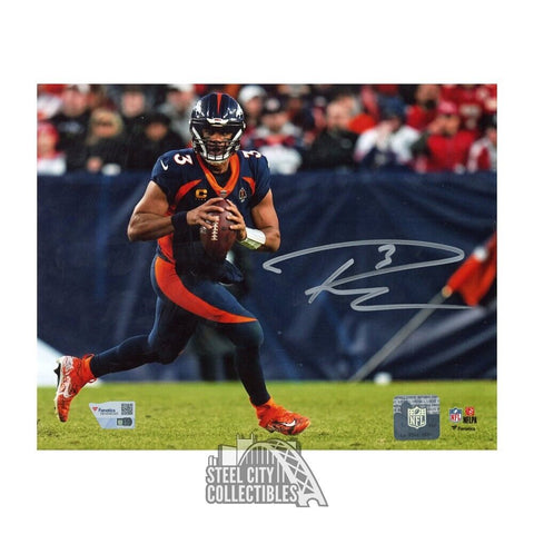 Russell Wilson Autographed Denver 8x10 Football Photo - Fanatics (Running)