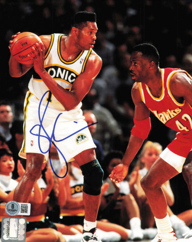 Sam Perkins Autographed 8x10 Photo Seattle Supersonics Beckett BAS QR #BS36826