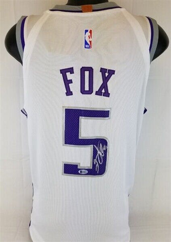 De'Aaron Fox Signed Sacramento King Jersey (Beckett COA) 2023 NBA All Star Guard