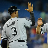 Harold Baines Signed Chicago White Sox Pinstriped Jersey (Beckett) HOF / DH