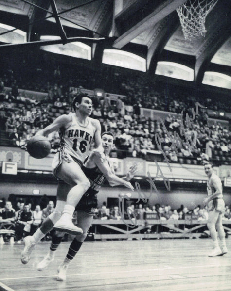 Cliff Hagan Autographed Signed 8x10 Photo St. Louis Hawks SKU #244794