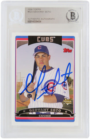 Geovany Soto Autographed Cubs 2006 Topps Rookie Card #623 - (Beckett)