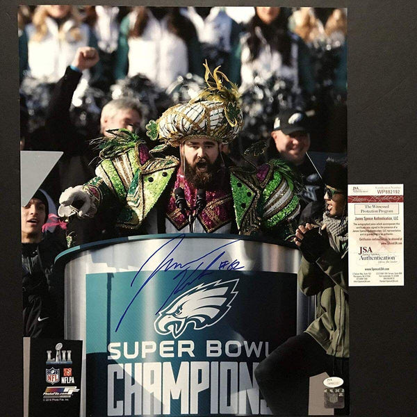 Autographed/Signed Jason Kelce Super Bowl LII Parade Speech 16x20 Photo JSA COA