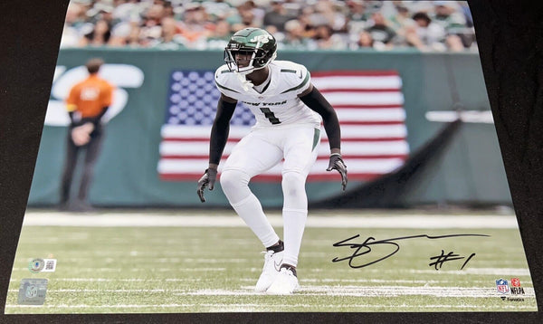 AHMAD SAUCE GARDNER AUTOGRAPHED SIGNED NEW YORK JETS 16x20 PHOTO BECKETT