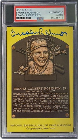 Brooks Robinson Signed 4x6 Baltimore Orioles HOF Plaque Card PSA 85025712