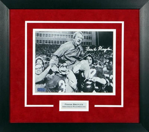 FRANK BROYLES SIGNED ARKANSAS RAZORBACKS 8x10 FRAMED PHOTO COA