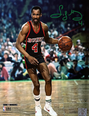 MIlw. Bucks SIDNEY MONCRIEF Signed 8x10 Photo #4 AUTO - Hall of Fame - 5 x AS
