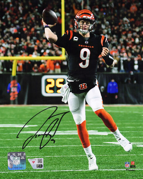 Joe Burrow Signed Bengals Black Jersey Night Game 8x10 Photo - (FANATICS COA)