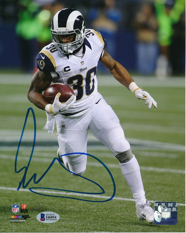 Todd Gurley Los Angeles Rams Signed 8x10 Photo BAS/Beckett 146726
