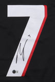 Bijan Robinson Signed Falcons Jersey (Beckett) Atlanta 2023 1st Round Pick / R.B