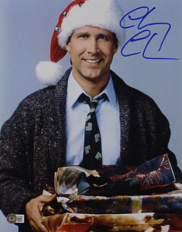 Chevy Chase Autographed/Signed Christmas Vacation 11x14 Photo Beckett 38776