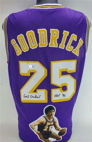 Gail Goodrich Signed Los Angeles Laker Photo Jersey (Beckett) 1972 NBA Champion