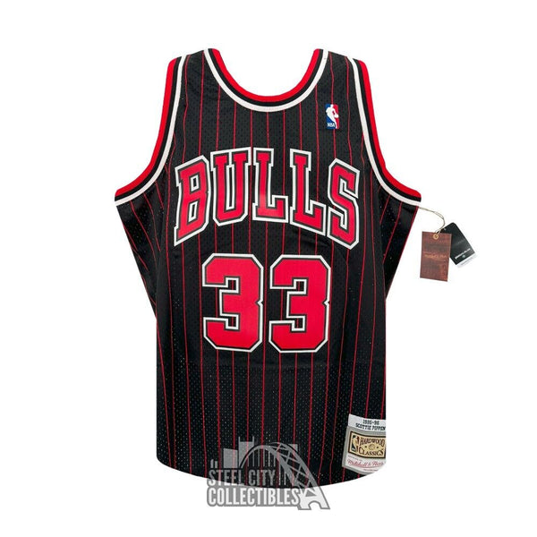Scottie Pippen Autographed Chicago Black Mitchell & Ness Jersey - BAS - Fanatics