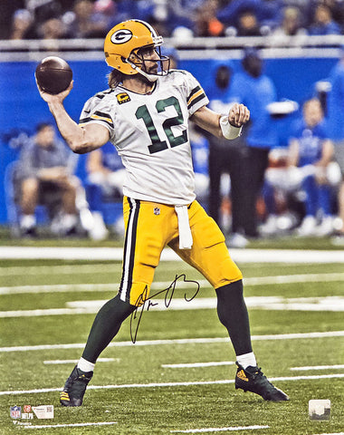 AARON RODGERS AUTOGRAPHED 16X20 PHOTO GREEN BAY PACKERS FANATICS HOLO 218714