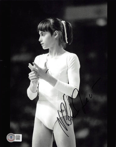 Nadia Comaneci Summer Olympics Authentic Signed 8x10 Photo BAS #BK42636