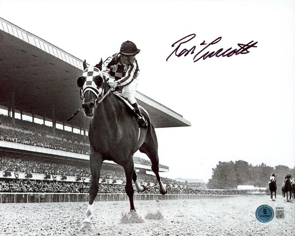 Ron Turcotte Signed 8x10 Horizontal Secretariat Belmont Stakes B&W Photo BAS
