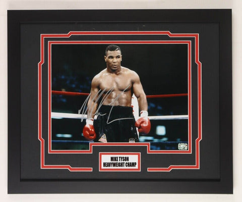 Mike Tyson Signed 18x22 Framed / Matted Photo (Tyson Hol0) Heavy Weight Champ