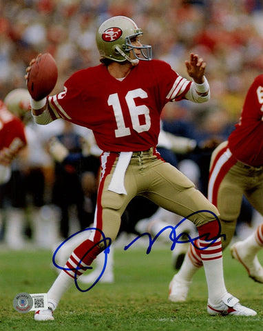 Joe Montana Autographed San Francisco 49ers 8x10 Photo Beckett 46431