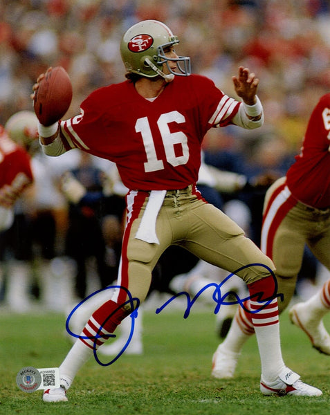 Joe Montana Autographed San Francisco 49ers 8x10 Photo Beckett 46431