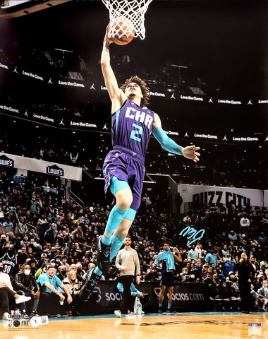 LAMELO BALL AUTOGRAPHED 16X20 PHOTO CHARLOTTE HORNETS BECKETT BAS STOCK #212975