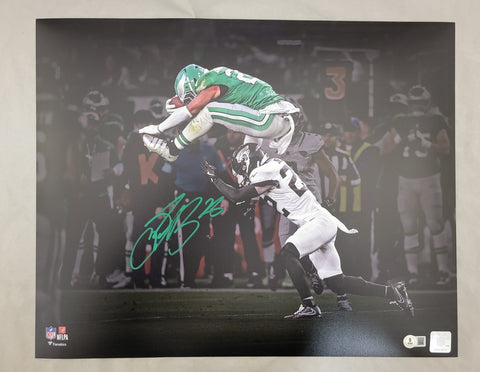 SAQUON BARKLEY SIGNED EAGLES REVERSE HURDLE SPOTLIGHT 16X20 PHOTOGRAPH BAS QR