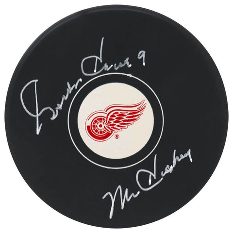 Gordie Howe Signed Detroit Red Wings Logo Hockey Puck w/Mr. Hockey (Beckett COA)