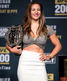 Miesha Tate Signed USA MMA Glove (Beckett) #10 Women's Bantamweight Rankings
