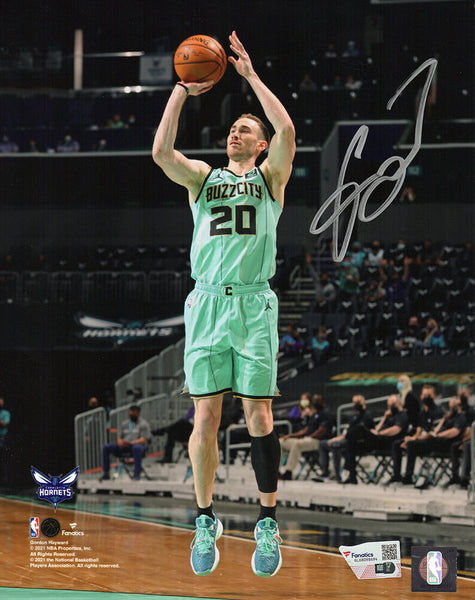 Gordon Hayward Signed Hornets Shooting Teal Jersey 8x10 Photo - (FANATICS COA)