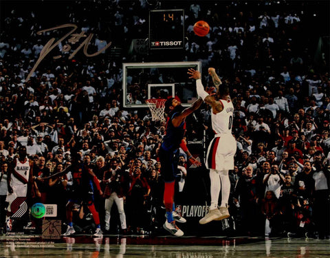 Damian Lillard Autographed Portland Trailblazers 11x14 Photo BAS 39953