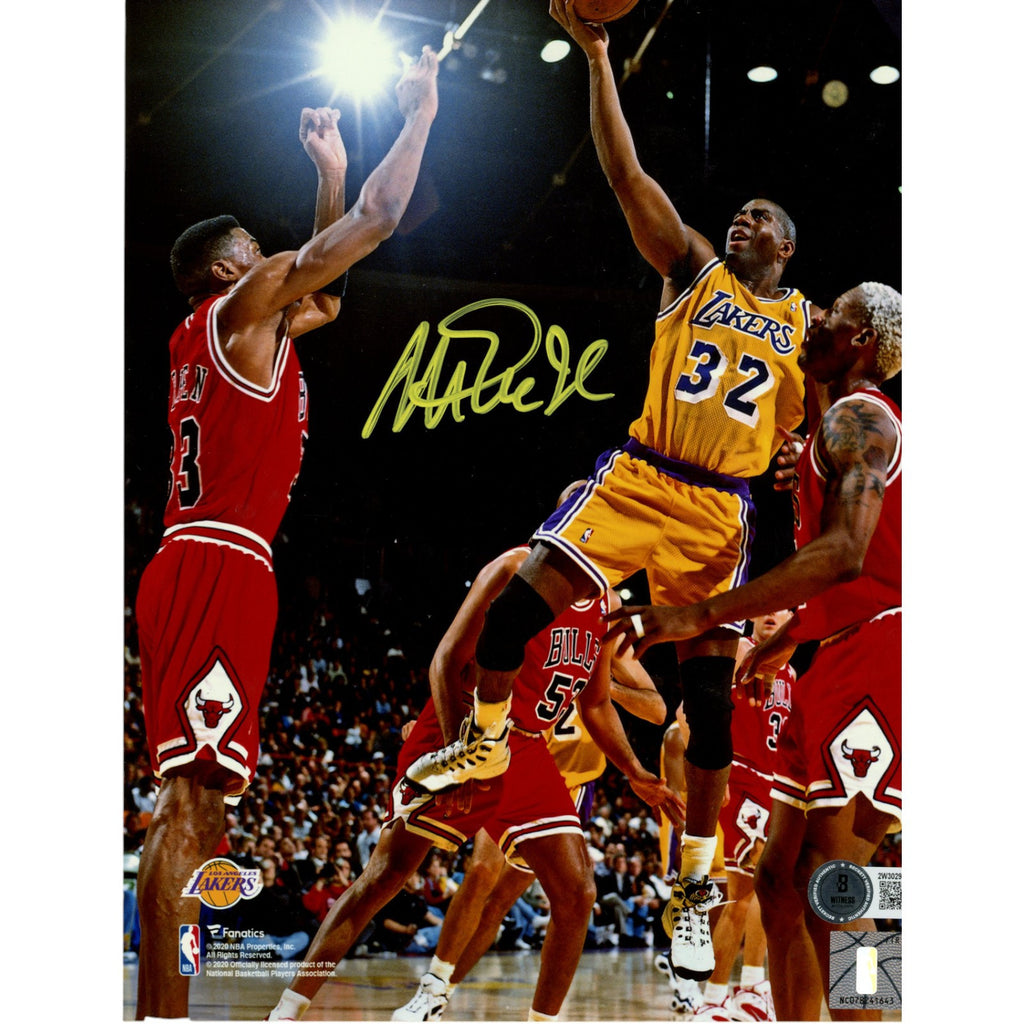 Magic Johnson Lettering Magic Johnson Autographed Los Angeles Lakers 8x10 Photo Beckett Witnes ...